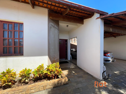 Casa à Venda no bairro São Cristóvão, Pará de Minas: 3 Quartos, 230m²