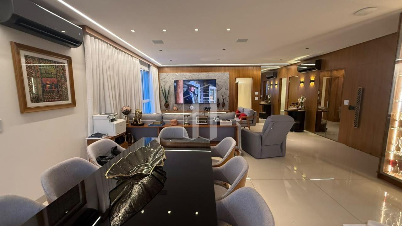 Apartamento, 4 quartos, 251 m² - Foto 1