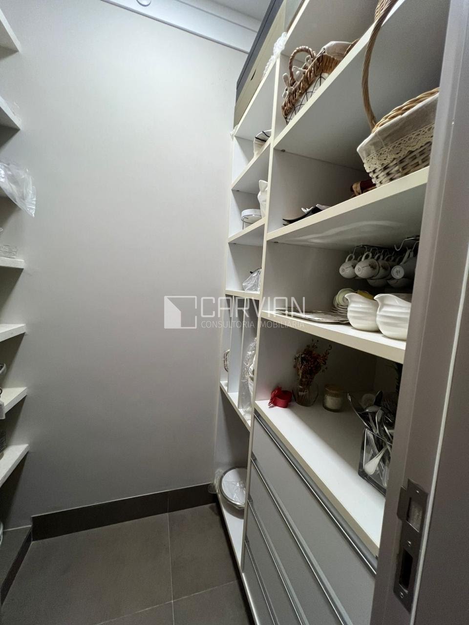 Casa à venda com 3 quartos, 3 suítes, 4 vagas e 350m² no Jardim Irajá, Ribeirão Preto (SP) — foto 8 de 29