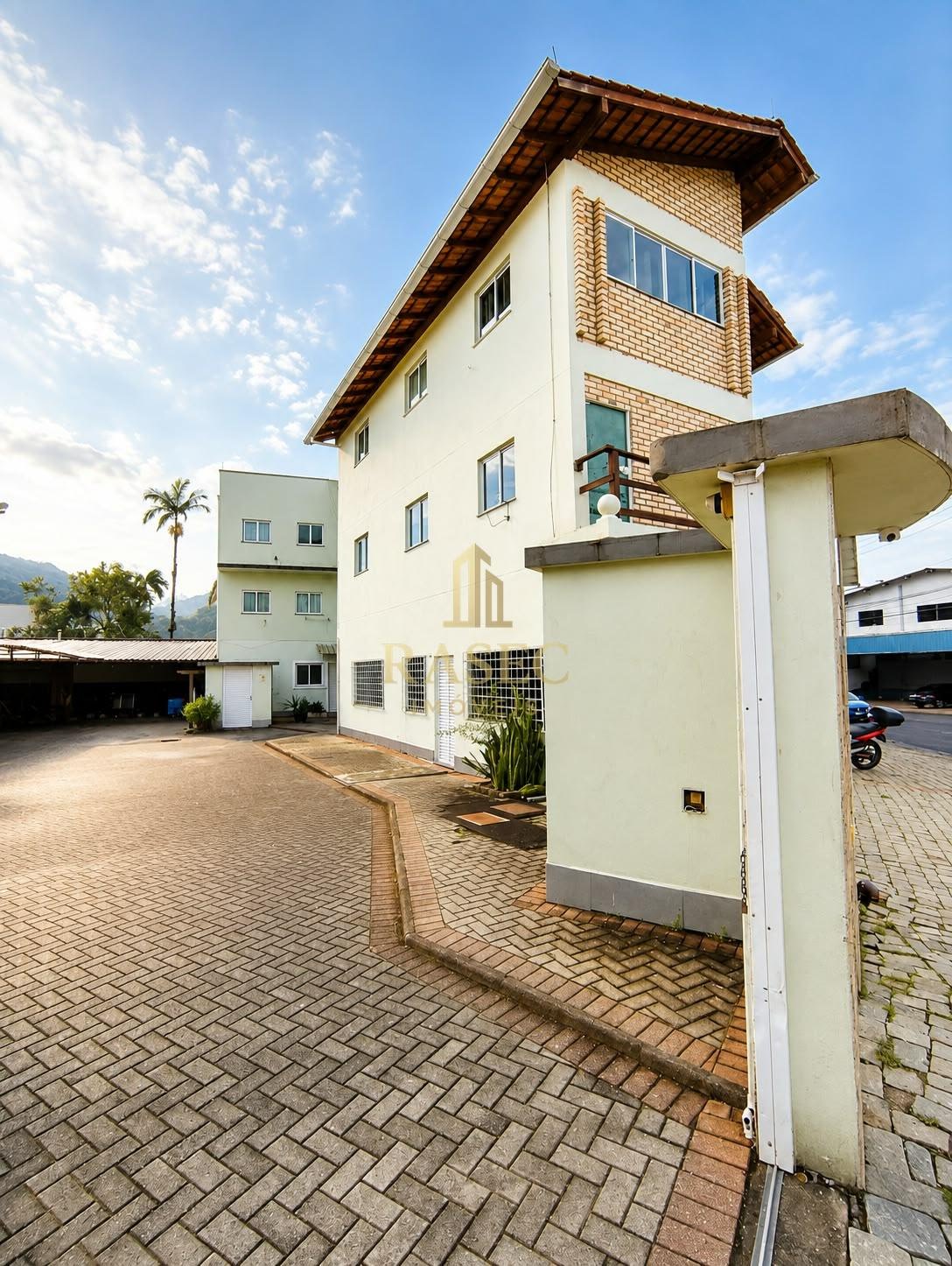 Apartamento para alugar com 2 quartos, 2 banheiros e 1 vaga no Guarani, Brusque — foto principal