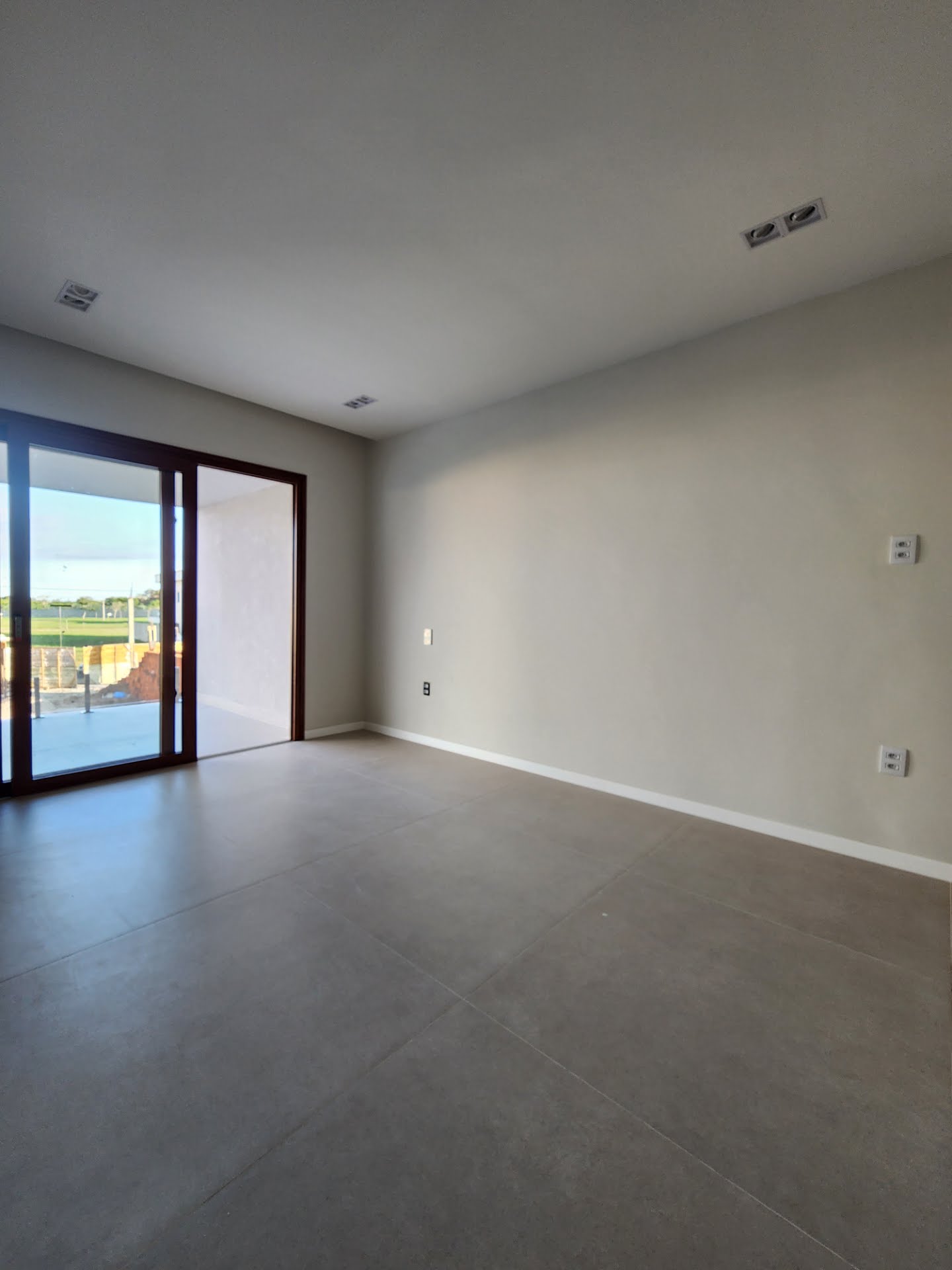 Casa à venda com 4 quartos, 4 suítes, 6 vagas e 295m² no Sim, Feira de Santana (BA) — foto 15 de 21