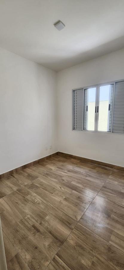 Casa à venda com 3 quartos, 1 suíte, 2 vagas e 107m² no Vila Sao Geraldo, Taubaté (SP) — foto 18 de 25