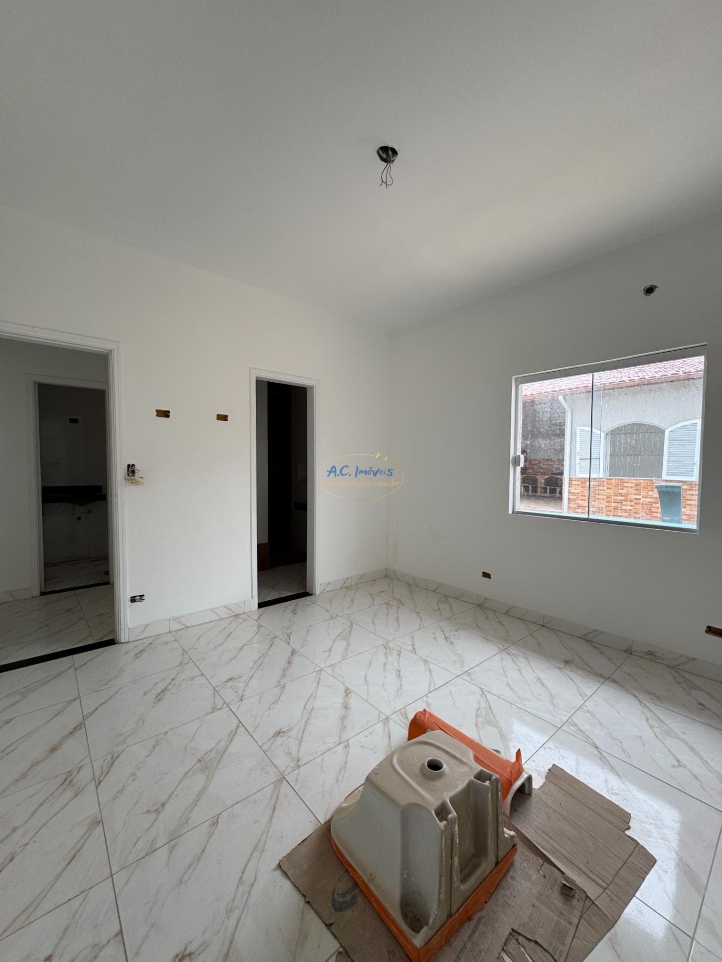 Casa à venda com 4 quartos, 3 suítes, 6 vagas e 435m² no Solemar, Praia Grande (SP) — foto 16 de 29