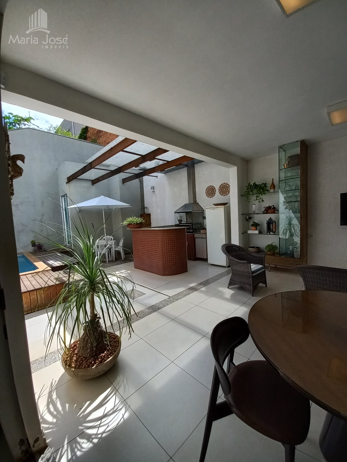Casa à venda com 3 quartos, 2 suítes, 4 vagas e 270m² no Morro do Claro, Sete Lagoas (MG) — foto 17 de 30
