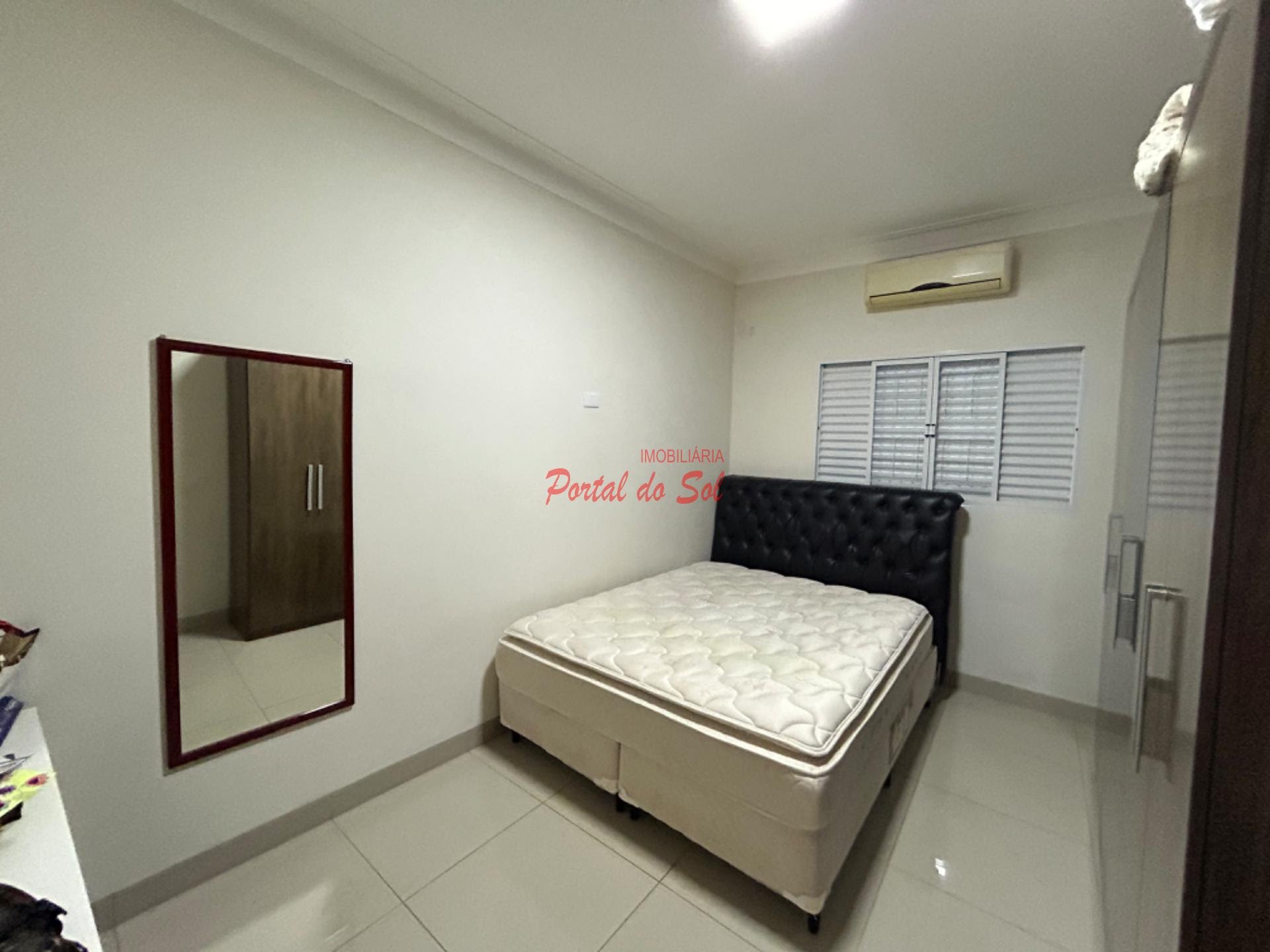 Casa à venda com 3 quartos, 1 suíte, 2 vagas e 217m² no Jardim Tarumãs, Santo Antônio da Platina (PR) — foto 6 de 18