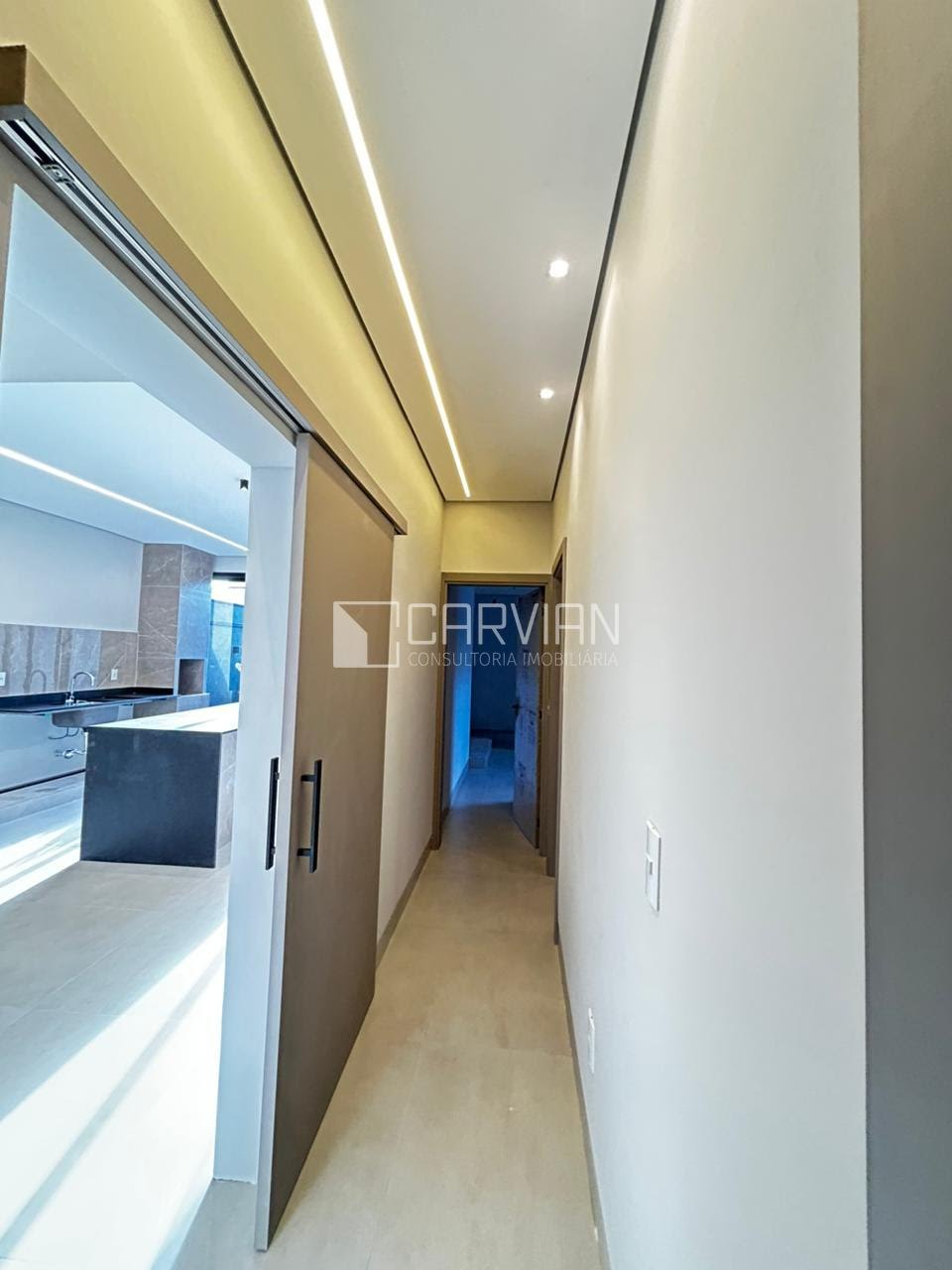 Casa à venda com 3 quartos, 3 suítes, 4 vagas e 144m² no Jardim Valencia, Ribeirão Preto (SP) — foto 8 de 24