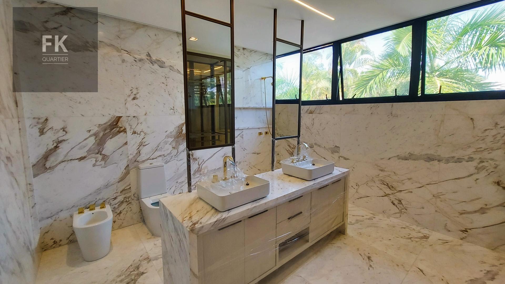 Casa à venda com 5 quartos, 5 suítes, 6 vagas e 1050m² no Alphaville Residencial Dois, Barueri (SP) — foto 21 de 30