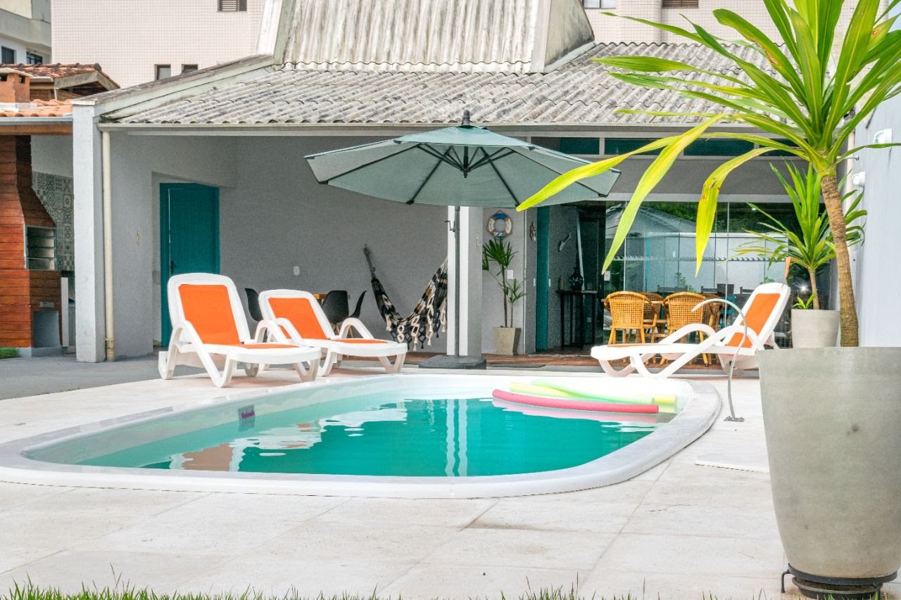 Casa à venda com 3 quartos, 2 banheiros, 4 vagas e 156m² no Itaguá, Ubatuba (SP) — foto 2 de 16