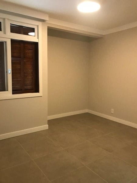Casa à venda com 6 quartos, 4 suítes, 2 vagas e 194m² no Cachoeira do Bom Jesus, Florianópolis (SC) — foto 14 de 23