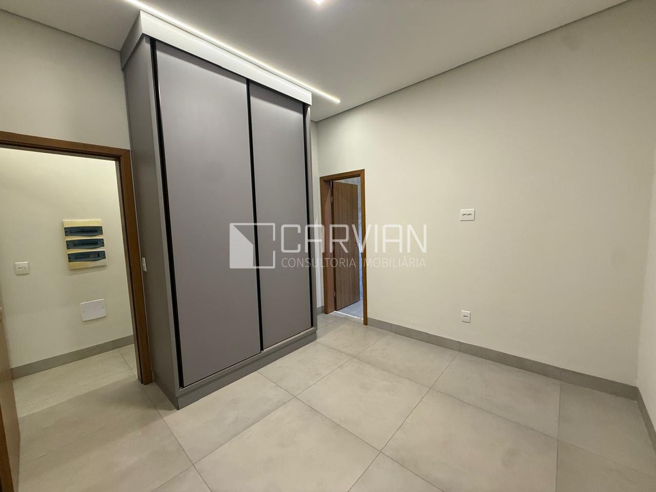 Casa à venda com 3 quartos, 3 suítes, 4 vagas e 320m² no Vivendas da Mata, Ribeirão Preto (SP) — foto 2 de 25