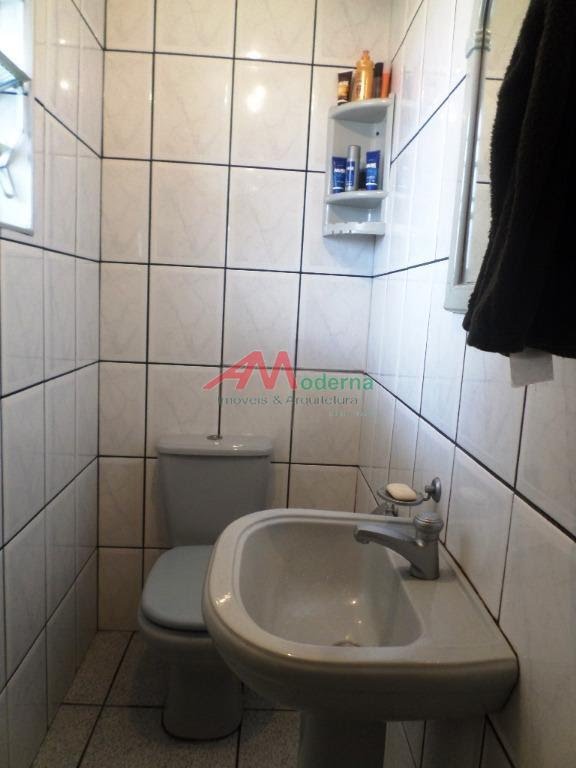Casa à venda com 3 quartos, 2 banheiros, 2 vagas e 168m² no Taboão, São Bernardo do Campo (SP) — foto 8 de 18