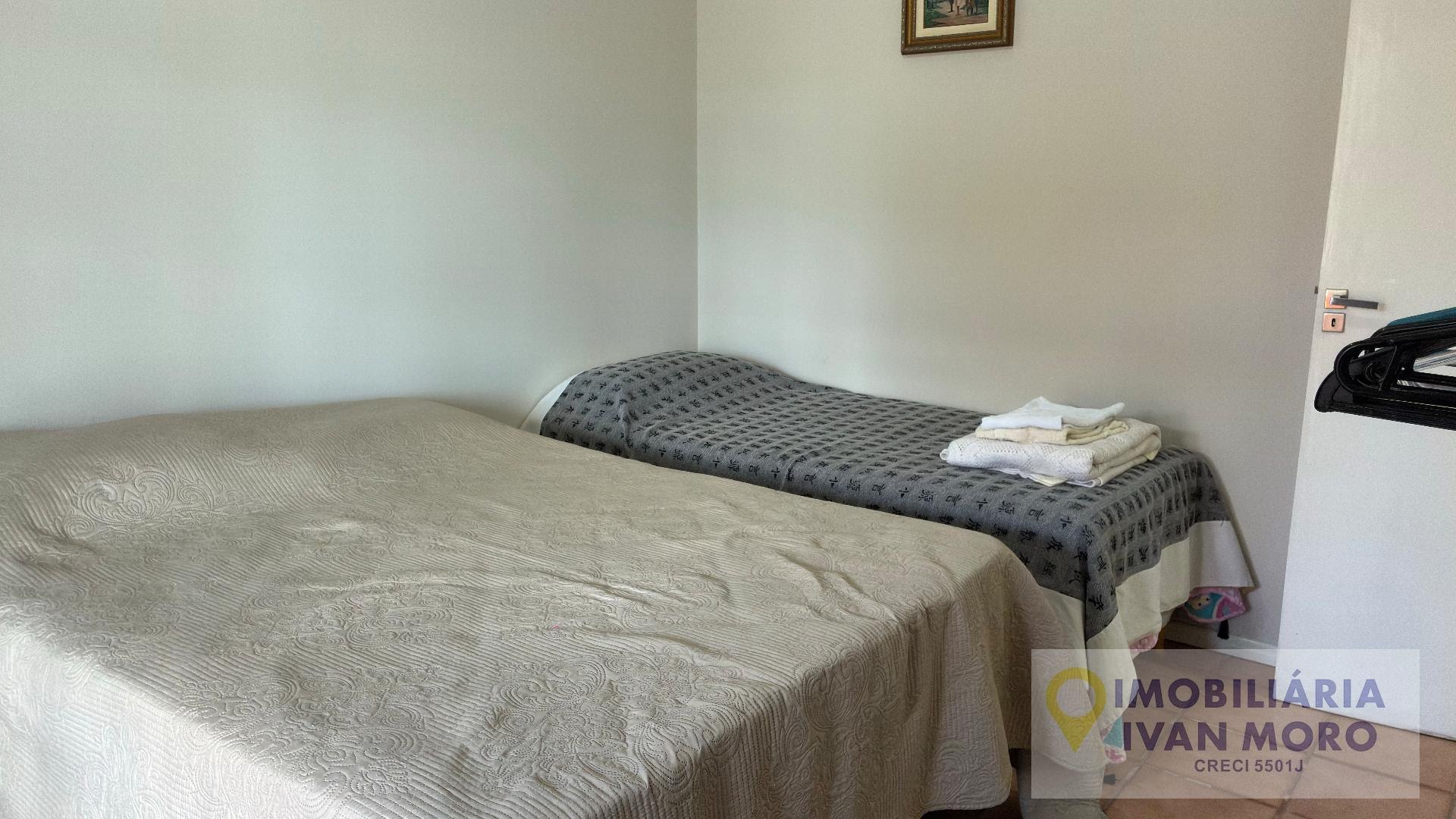 Casa para alugar com 6 quartos, 1 suíte, 2 vagas e 270m² no Daniela, Florianópolis (SC) — foto 16 de 30