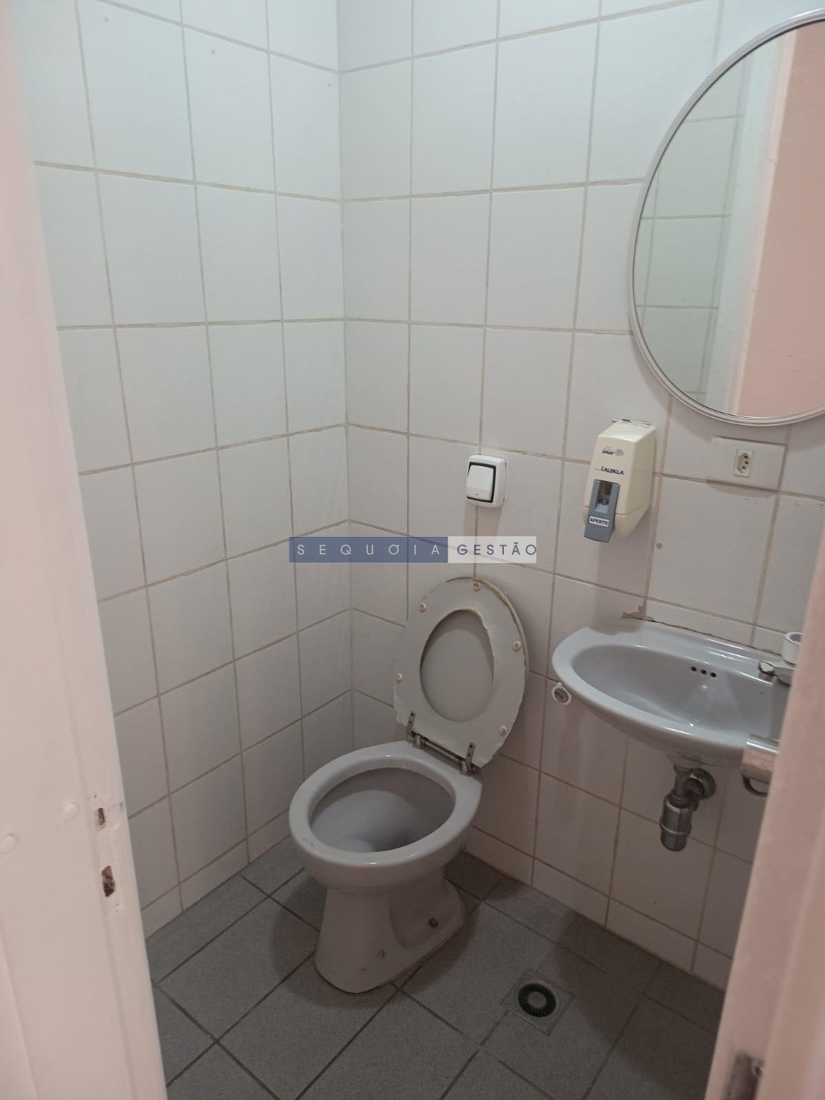 Comercial à venda com 3 banheiros e 123m² no Centro, Curitiba (PR) — foto 23 de 27