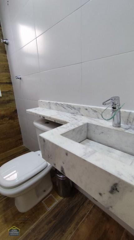 Casa à venda com 3 quartos, 2 suítes, 2 vagas e 110m² no Vila Tupi, Praia Grande (SP) — foto 22 de 30