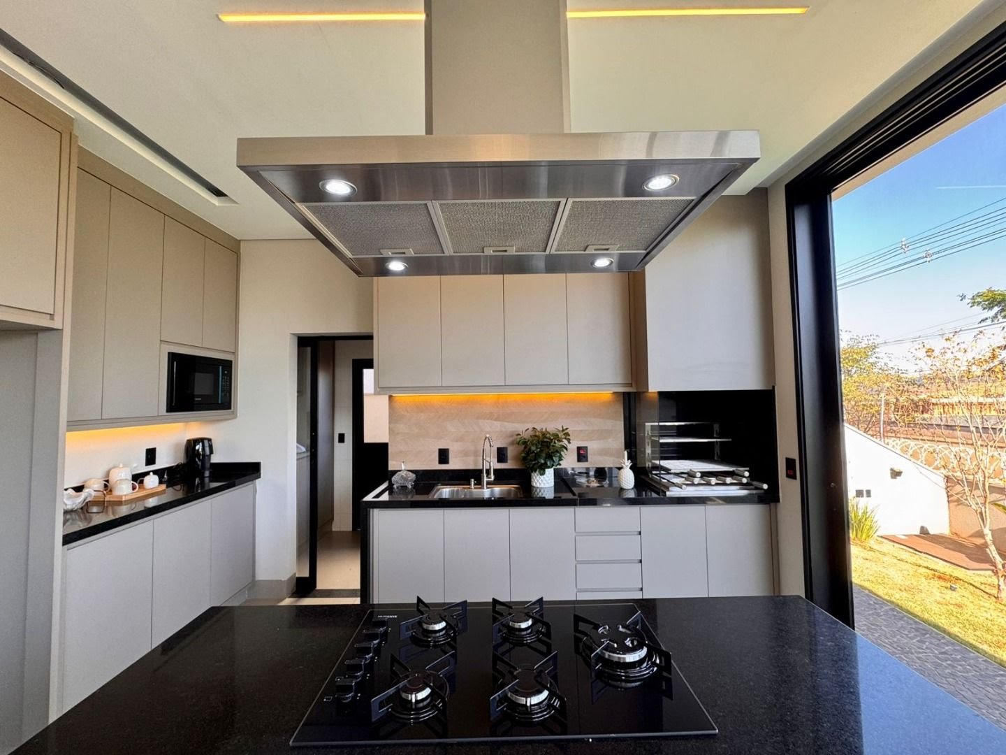 Casa à venda com 4 quartos, 4 suítes, 4 vagas e 261m² no Condomínio Terras de Florença, Ribeirão Preto (SP) — foto 14 de 30