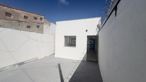 Casa à venda em Independência, Montes Claros | 2 quartos