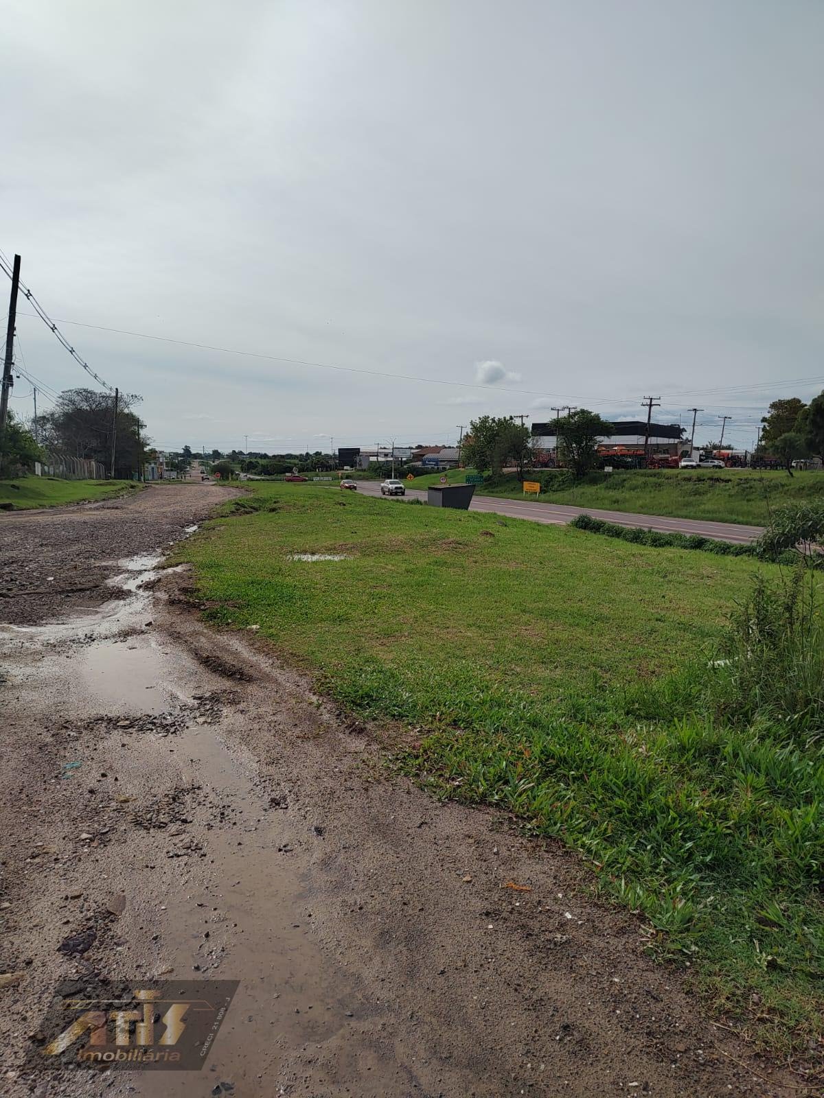 Vista para a R. Herni Ivo Zart e o Trevo de acesso à BR