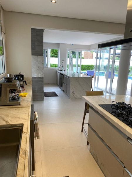 Casa à venda com 5 quartos, 5 suítes, 5 vagas e 940m² no Jurerê Internacional, Florianópolis (SC) — foto 29 de 29