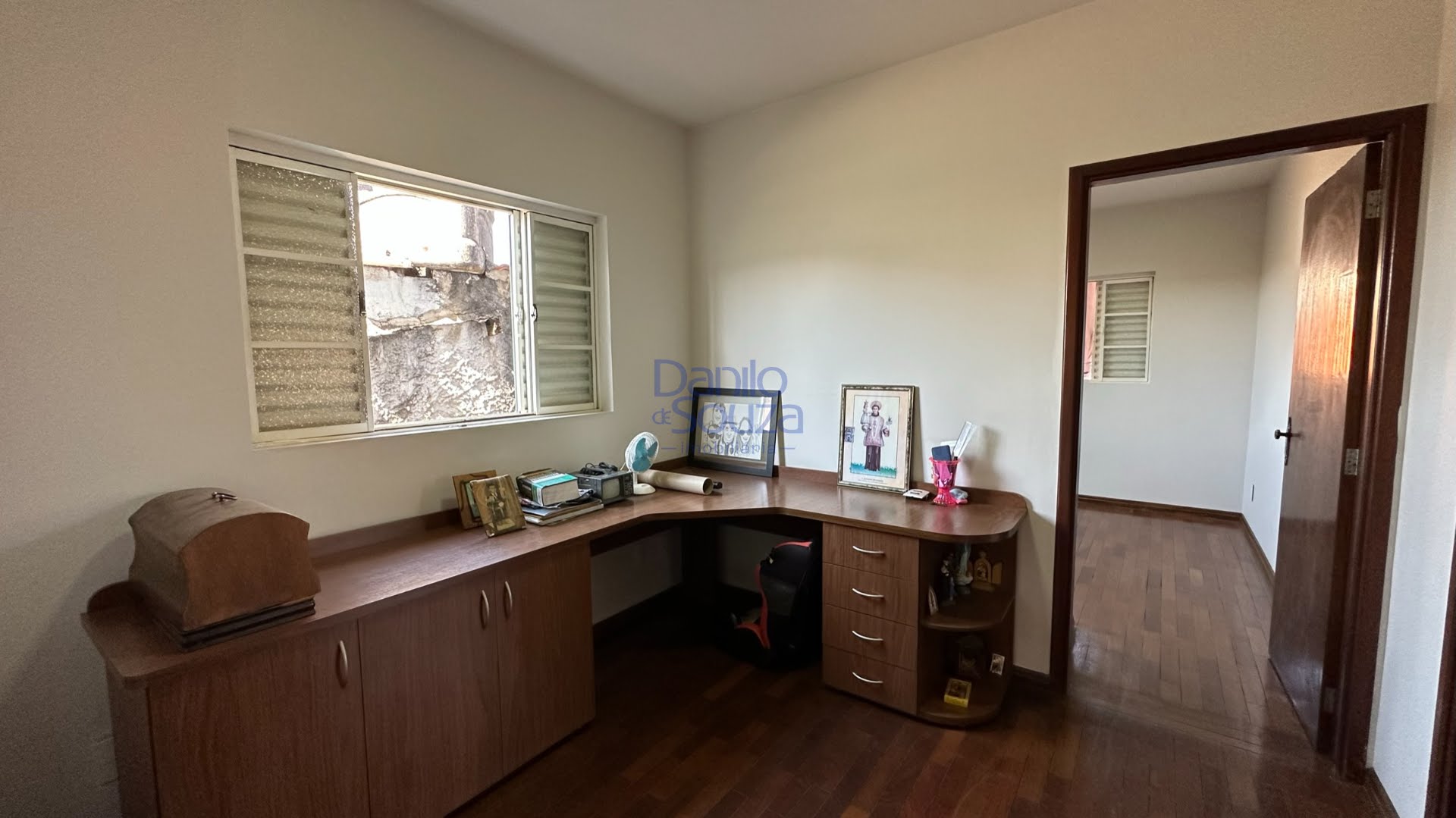 Casa à venda com 3 quartos, 1 suíte, 4 vagas e 300m² no Alvorada, Araxá (MG) — foto 17 de 25