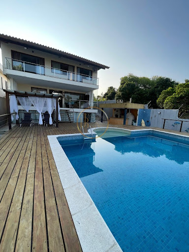 Casa 4 Dormitórios à Venda em Village 3, Porto Seguro, 354m²