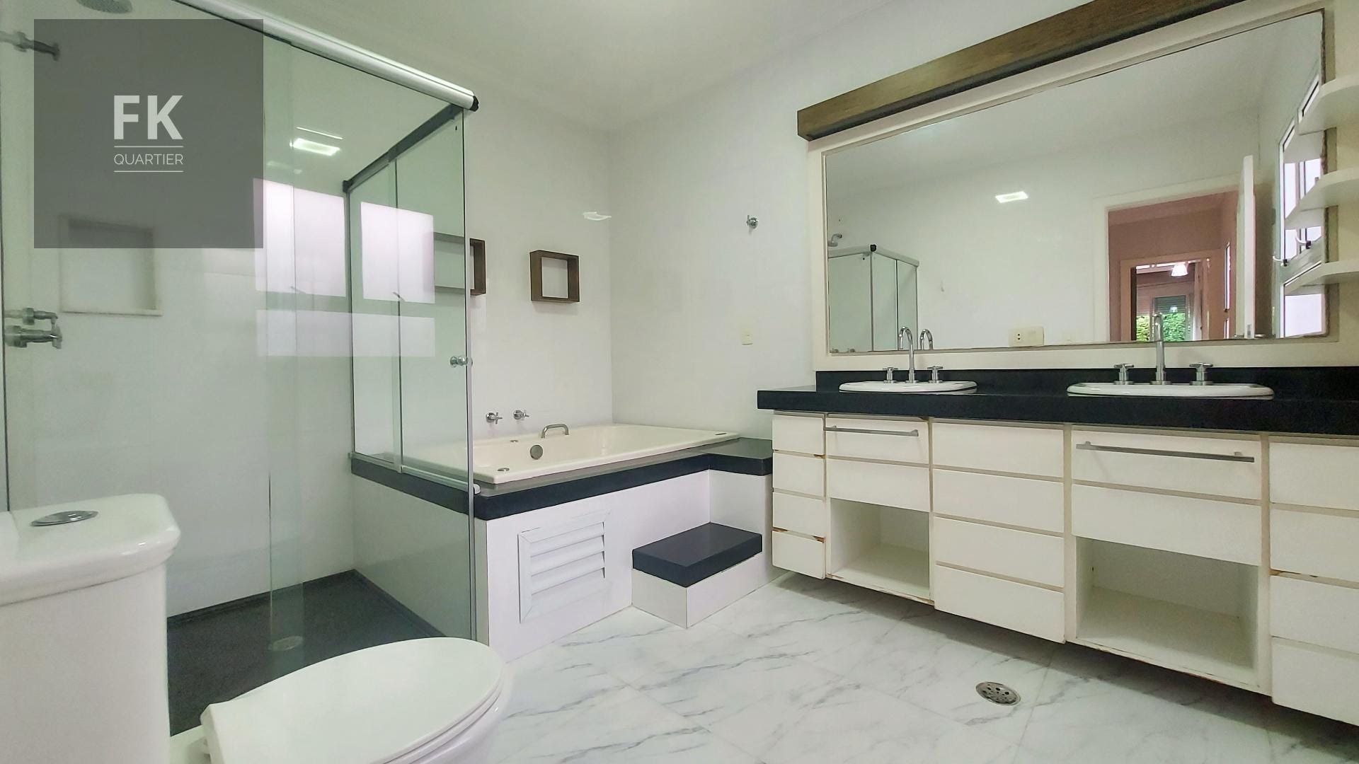 Casa à venda com 4 quartos, 4 suítes, 6 vagas e 550m² no Alphaville, Barueri (SP) — foto 24 de 27