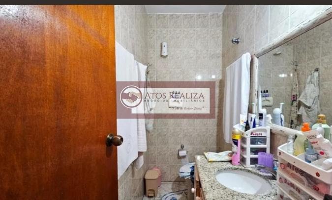 Casa à venda com 4 quartos, 3 banheiros, 1 vaga e 180m² no Interlagos, São Paulo (SP) — foto 7 de 28