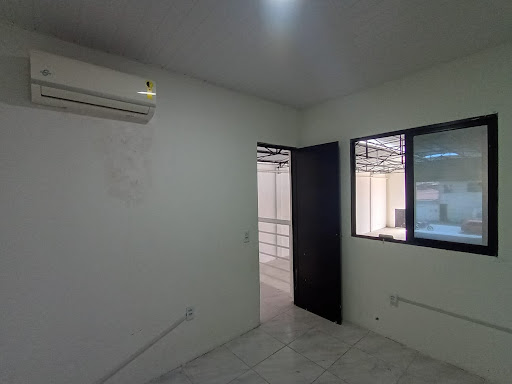 Galpão Comercial para Alugar na Sapiranga | 190m² | Excelente Localização