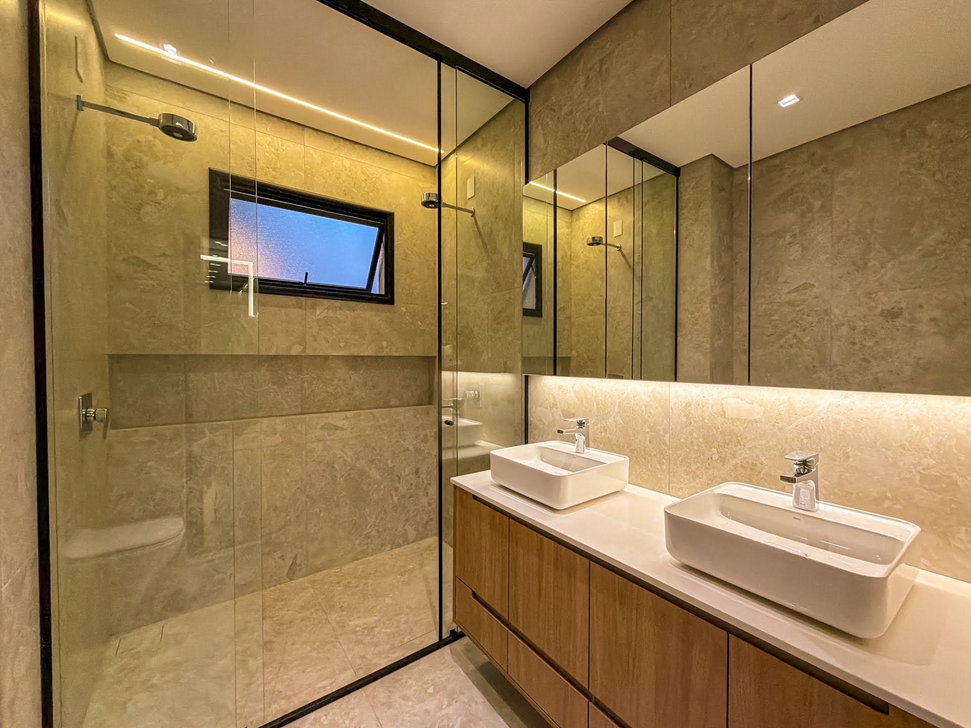 Casa à venda com 3 quartos, 3 suítes, 4 vagas e 213m² no Sapezal, Indaiatuba (SP) — foto 9 de 30