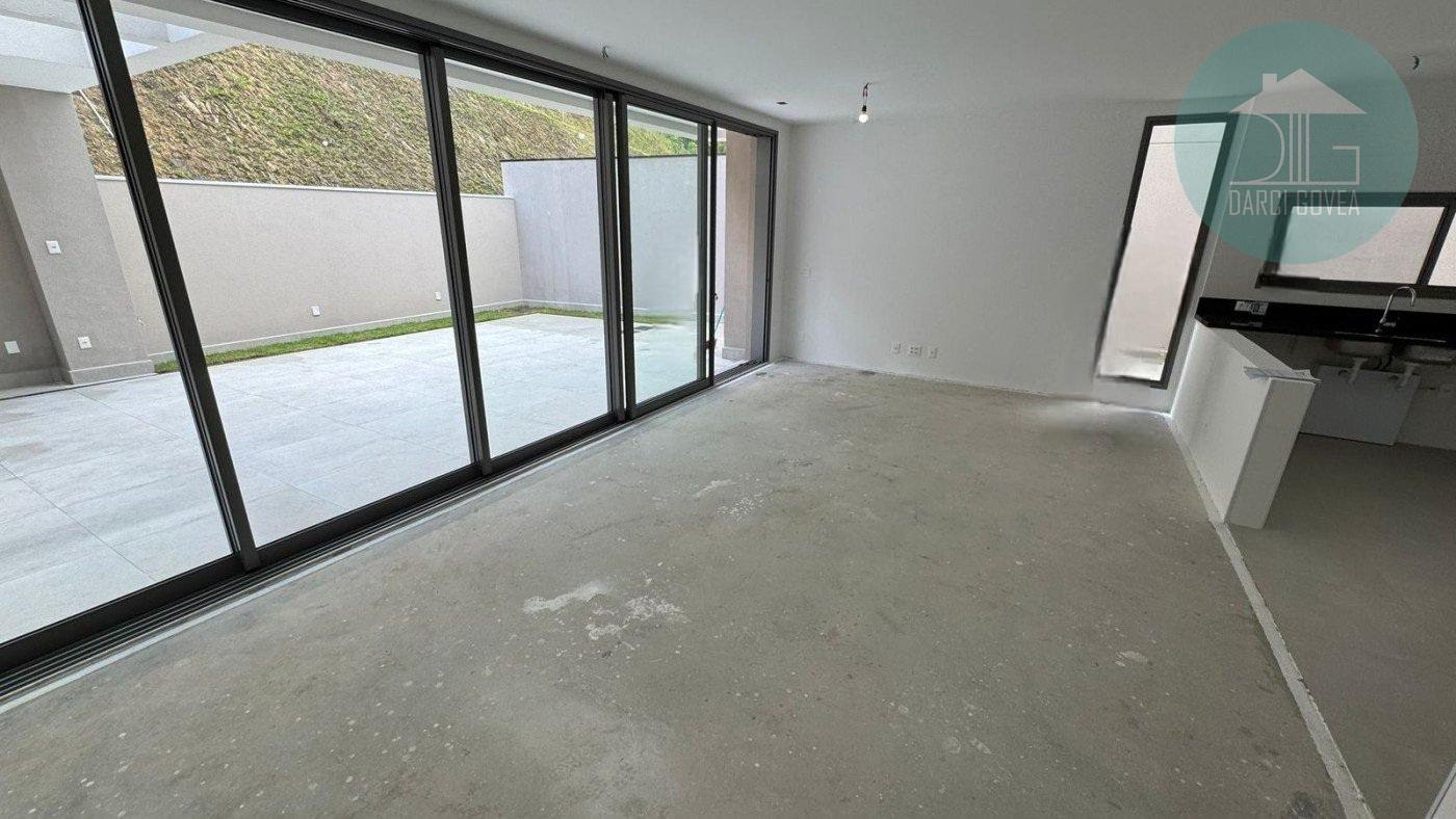 Casa à venda com 3 quartos, 3 suítes, 3 vagas e 240m² no Alphaville, Santana de Parnaíba (SP) — foto 2 de 23