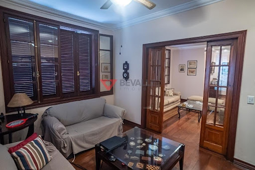 Casa de luxo à venda na Urca: 340m², 6 quartos, 3 vagas