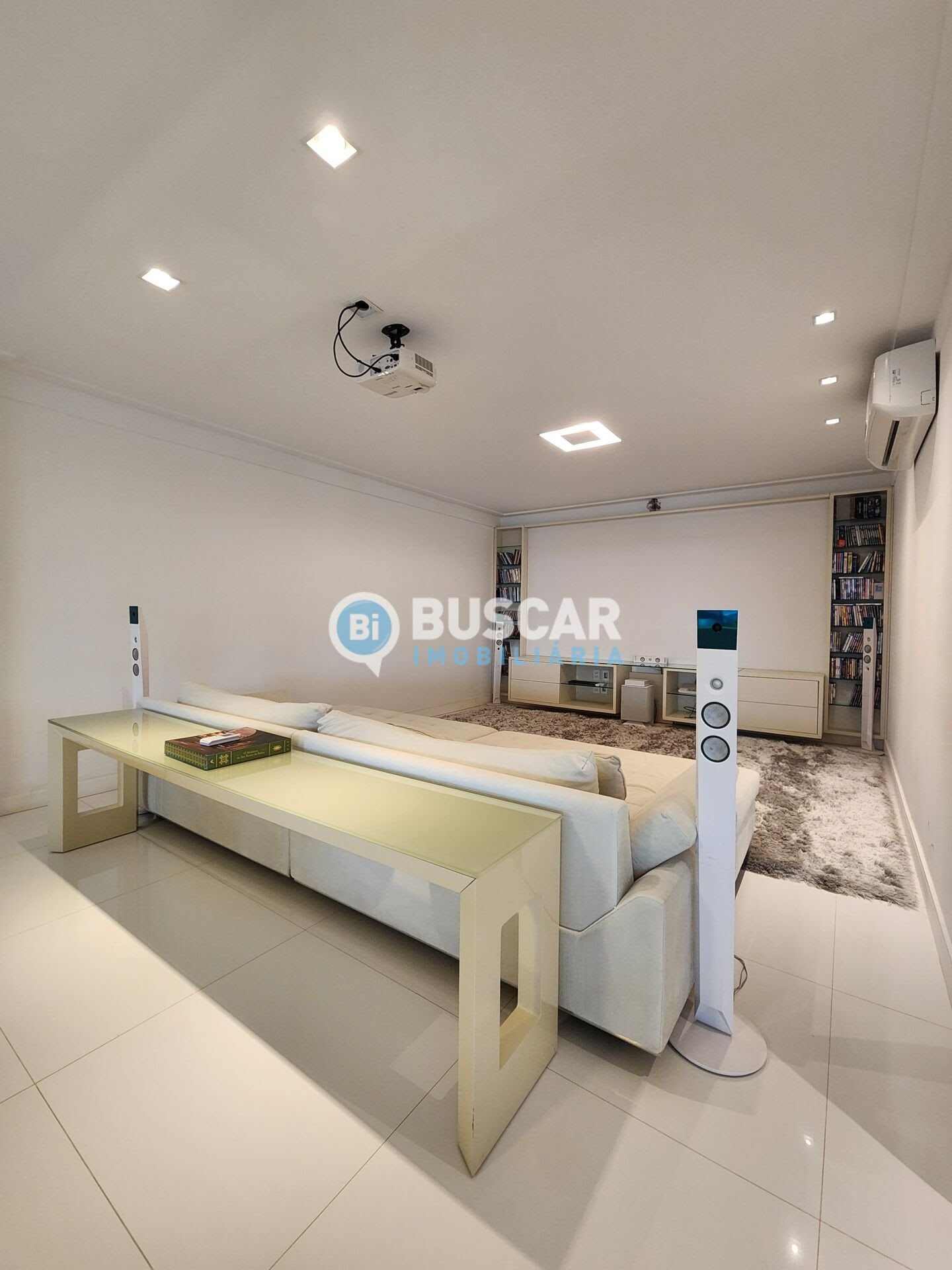 Casa à venda com 5 quartos, 5 suítes, 6 vagas e 1440m² no Papagaio, Feira de Santana (BA) — foto 8 de 30