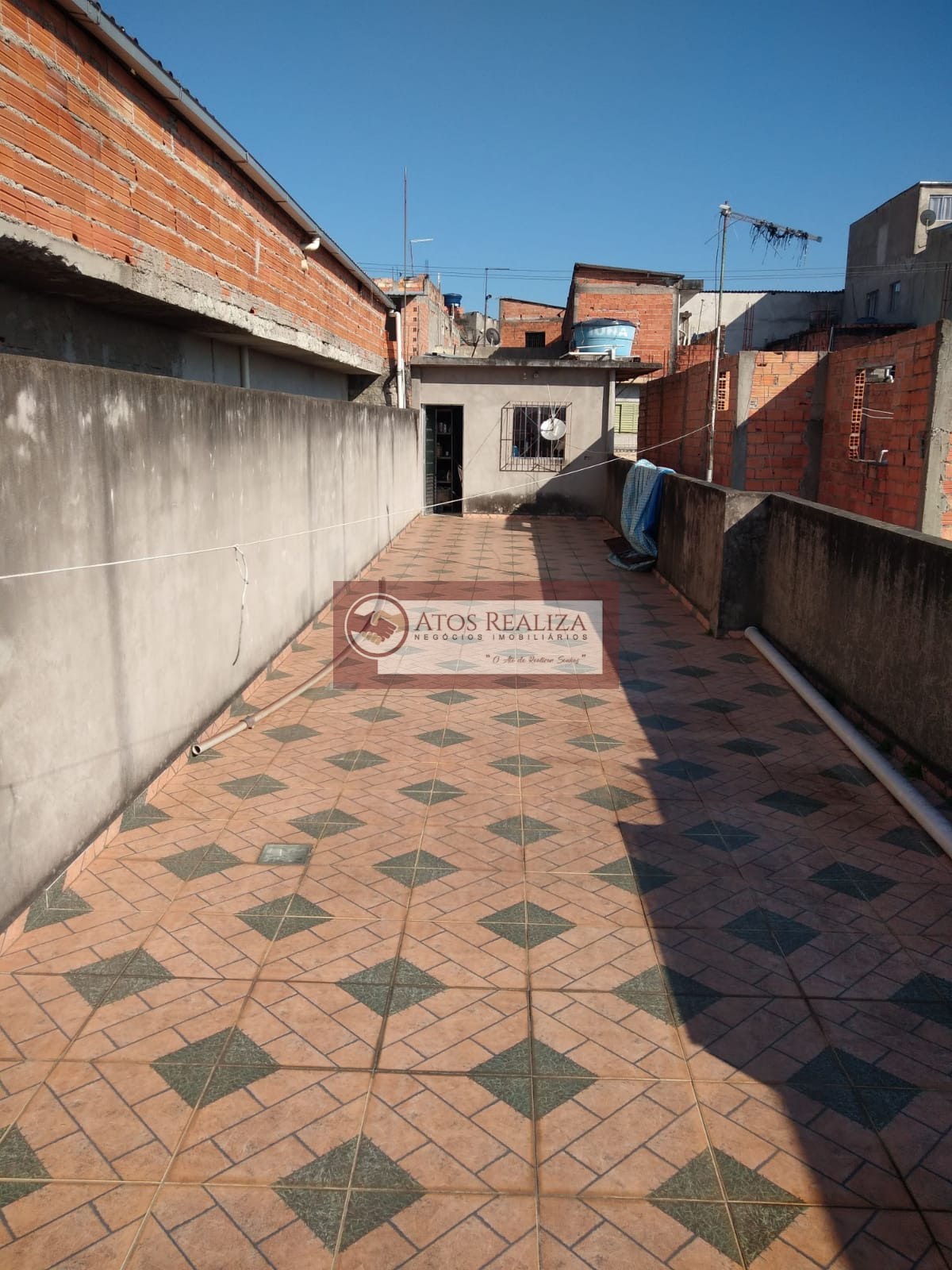 Casa à venda com 3 quartos, 2 banheiros e 2 vagas no Parque Cocaia, São Paulo — foto principal