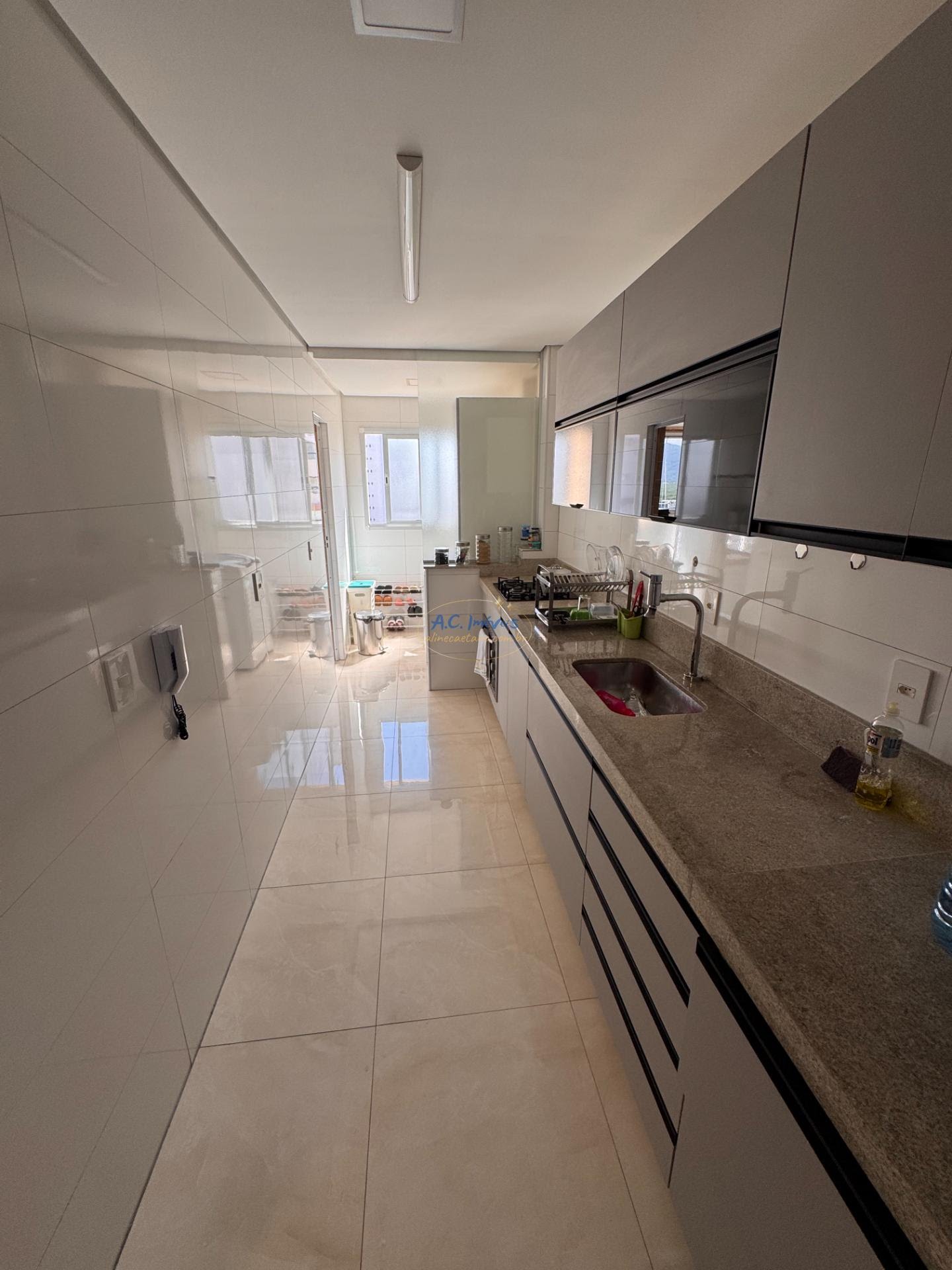 Apartamento à venda com 2 quartos, 1 suíte, 2 vagas e 82m² no Guilhermina, Praia Grande (SP) — foto 6 de 16