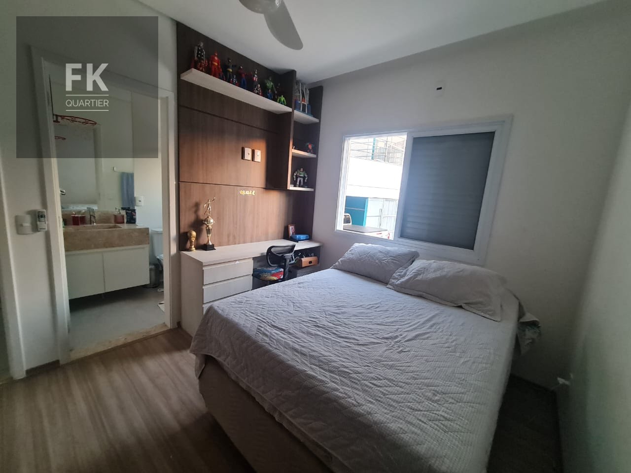 Casa à venda com 3 quartos, 3 suítes, 4 vagas e 266m² no Suru, Santana de Parnaíba (SP) — foto 20 de 26
