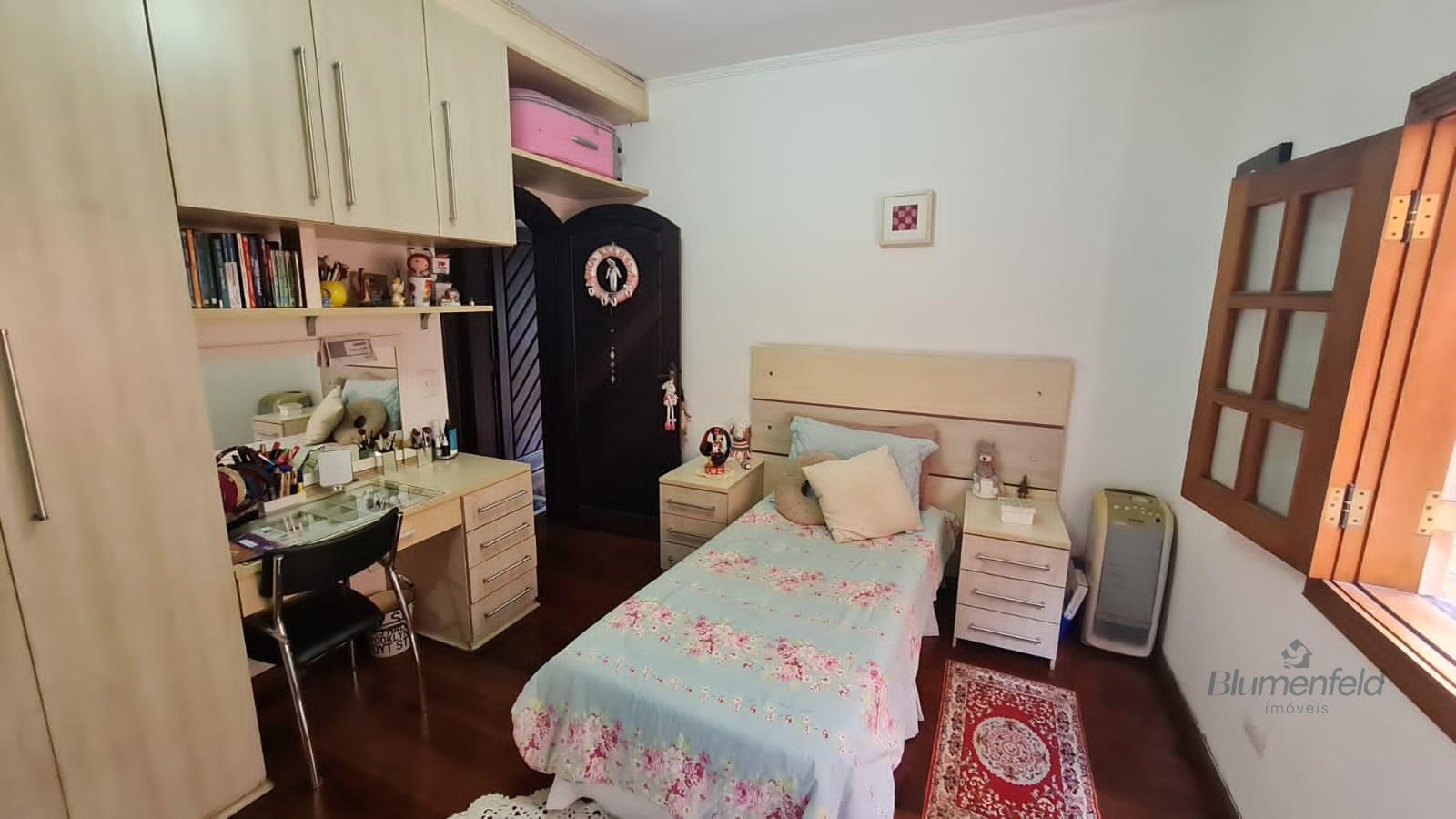 Casa à venda com 3 quartos, 2 suítes, 2 vagas e 261m² no Condomínio Arujazinho IV, Arujá (SP) — foto 10 de 20