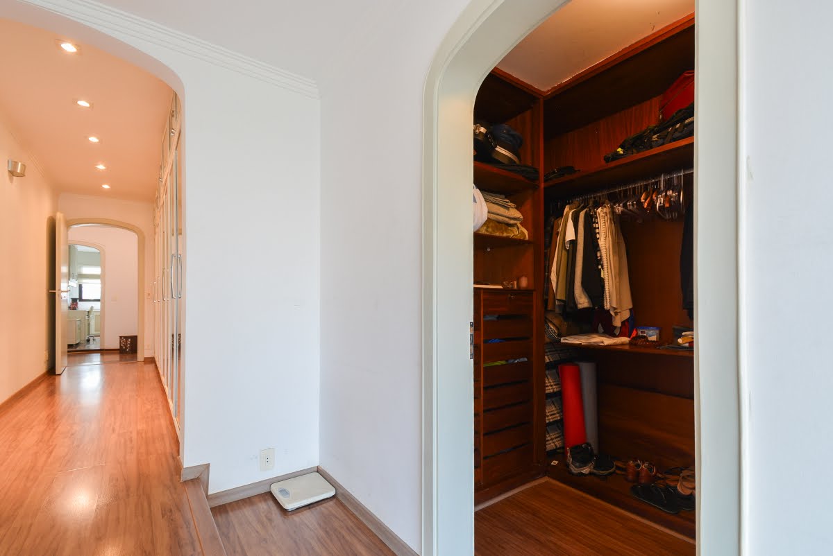 Apartamento à venda com 6 quartos, 4 suítes, 4 vagas e 468m² no Jardim Paulista, São Paulo (SP) — foto 28 de 30