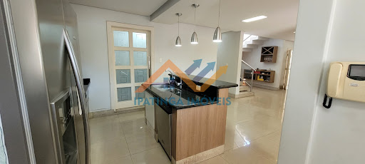 Casa à venda em Imbaúbas, Ipatinga | 4 dorms, 378m²