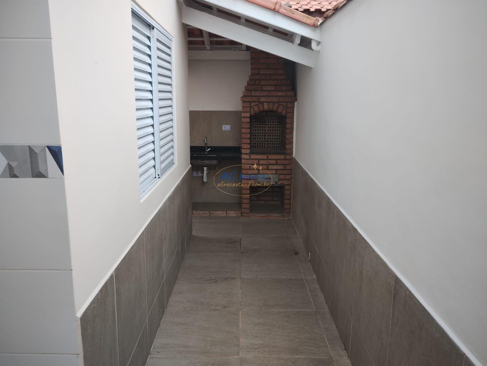 Casa à venda com 2 quartos, 2 banheiros, 2 vagas e 70m² no Real, Praia Grande — foto principal