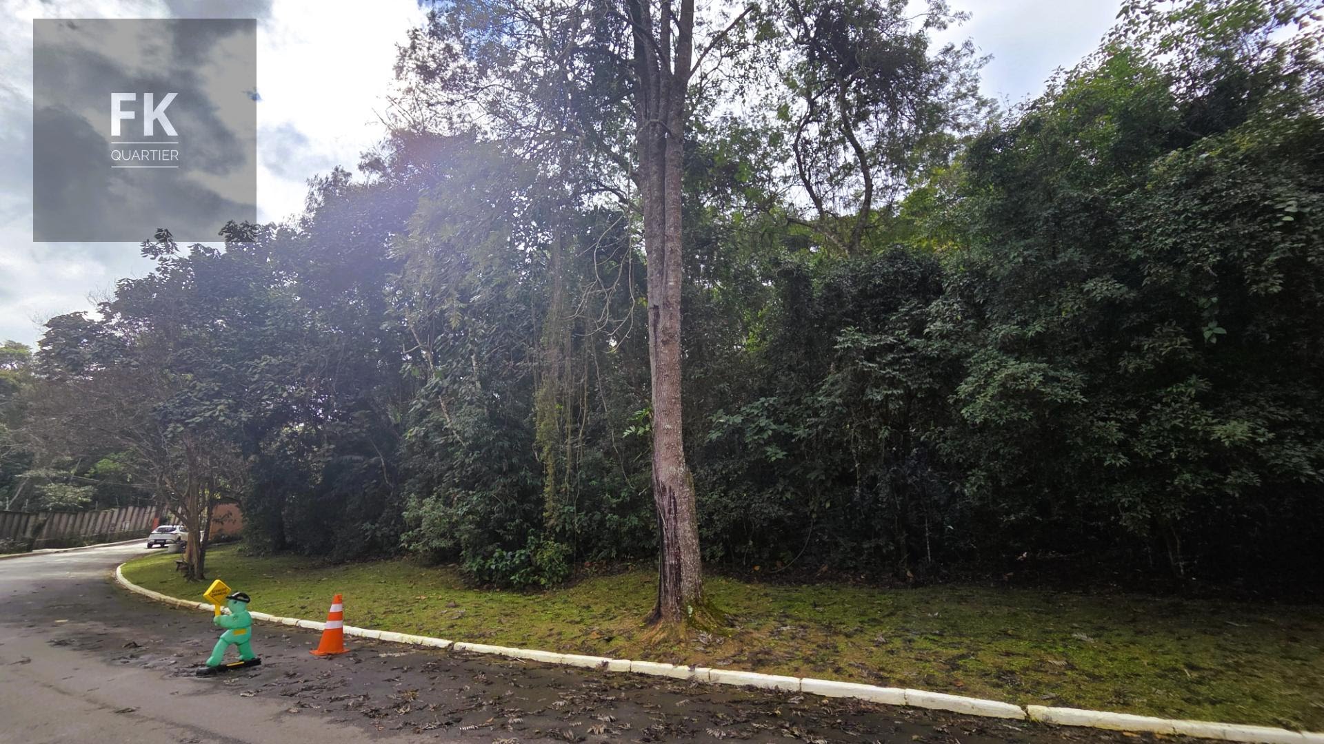 Terreno à venda com 1093m² de terreno no Altos de São Fernando, Jandira (SP) — foto 4 de 9