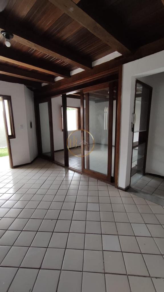 Casa à venda com 3 quartos, 1 suíte, 3 vagas e 200m² no Fontana 1, Porto Seguro (BA) — foto 9 de 10