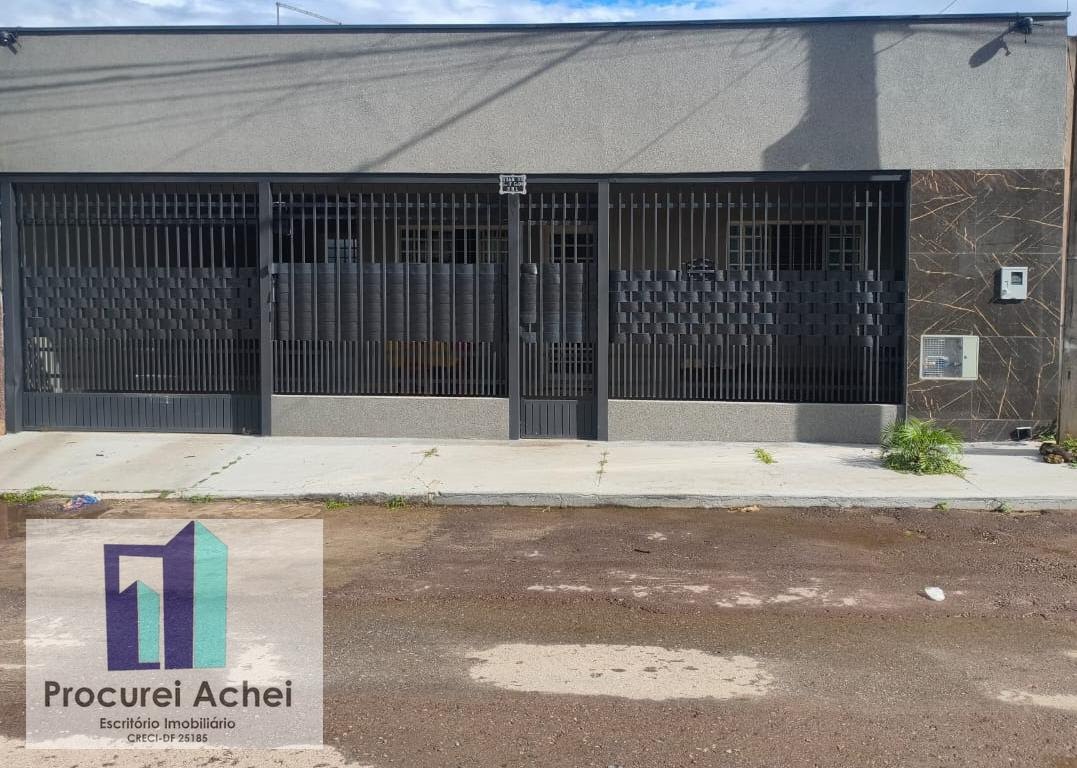 Casa à venda com 3 quartos, 2 banheiros, 3 vagas e 200m² no Setor Residencial Leste (planaltina), Brasília — foto principal