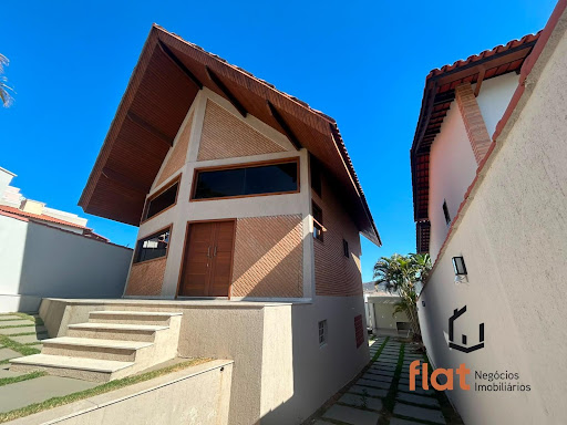 Casa de alto padrão no bairro São Luiz em Pará de Minas 