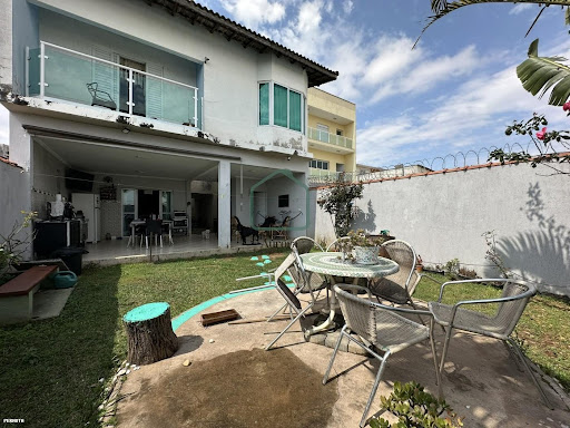 Casa para Venda em Poá / SP no bairro Centro 