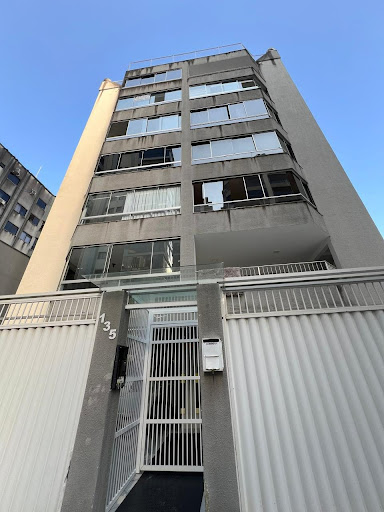 Apartamento 03 Dorm. em Meia Praia  -  Itapema