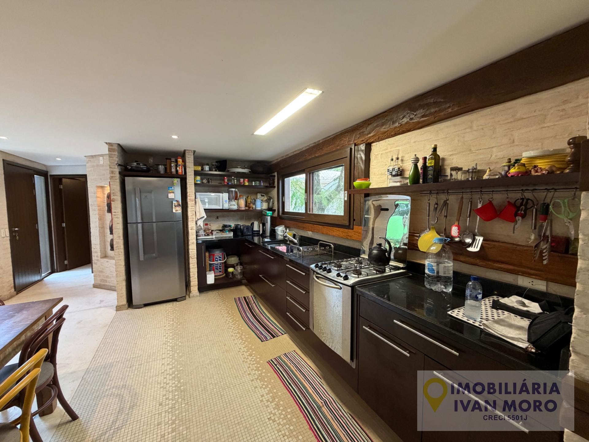 Casa à venda com 4 quartos, 2 suítes, 2 vagas e 210m² no Daniela, Florianópolis (SC) — foto 11 de 30