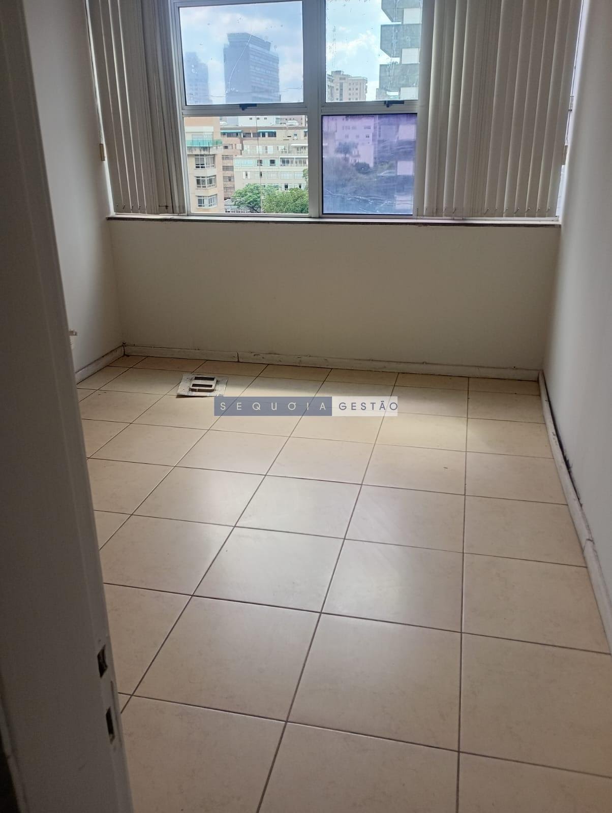 Comercial à venda com 5 banheiros e 248m² no Funcionários, Belo Horizonte (MG) — foto 12 de 18