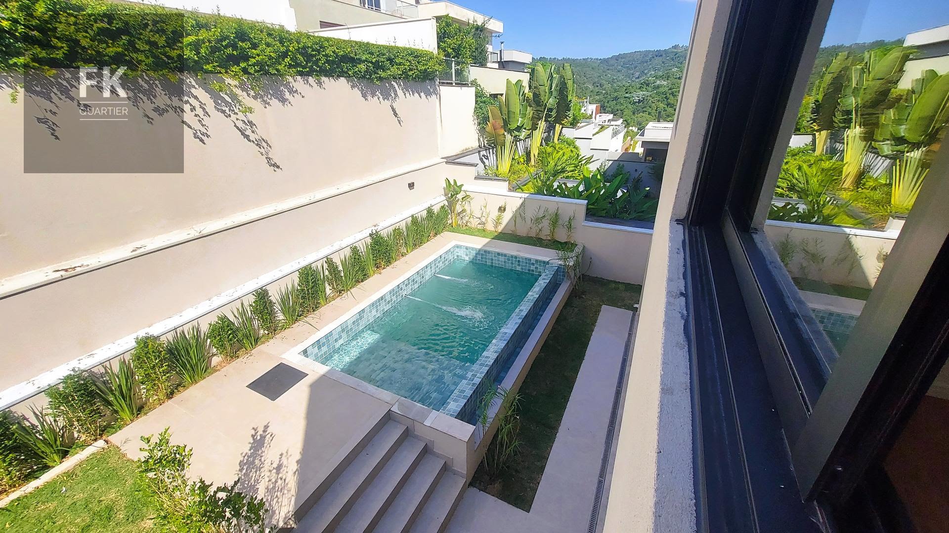 Casa à venda com 4 quartos, 4 suítes, 4 vagas e 385m² no Cidade Tamboré, Santana de Parnaíba (SP) — foto 21 de 26