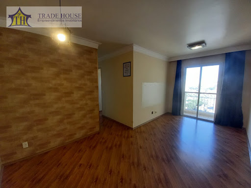Apartamento em Vila Gumercindo  -  São Paulo