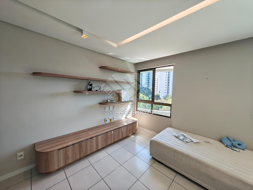 Compre Apartamento alto padrão reformado com 3 suítes,  3 vagas e com 204m² na Jaqueira. Agende Visita com Leicam Maciel