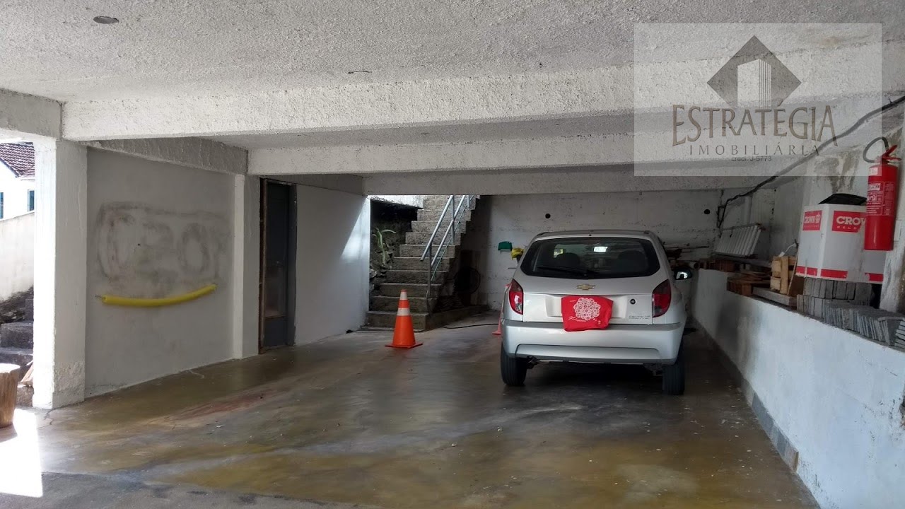 Casa à venda com 3 quartos, 1 banheiro, 4 vagas e 186m² no Centro, Petrópolis (RJ) — foto 8 de 9